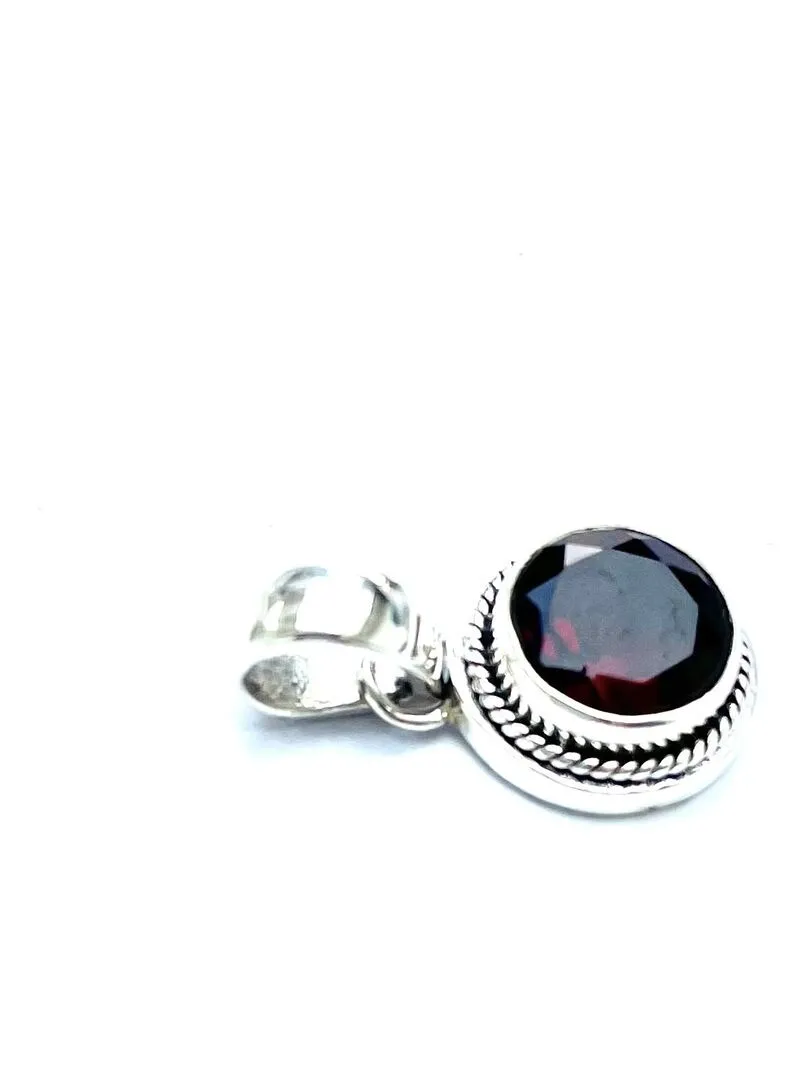 Pendentif en argent et grenat facetté, Bijoucolor - Rouge