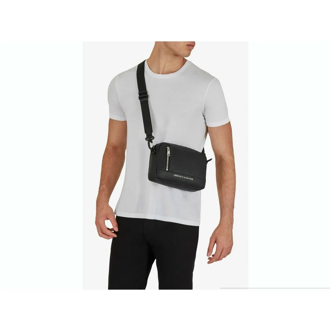 Sac reporter noir Armani Exchange - Sac Besace Messenger Homme sur MenCorner